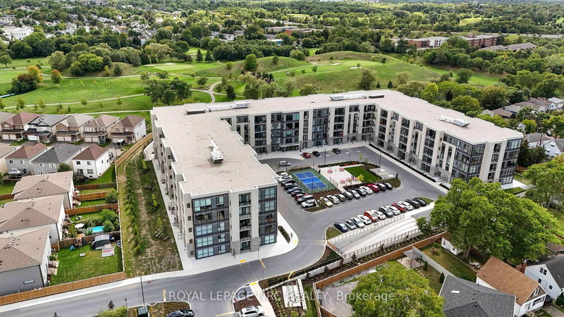 LP45 - 50 Herrick Ave, St. Catharines, L2P 0G3 | Image 3