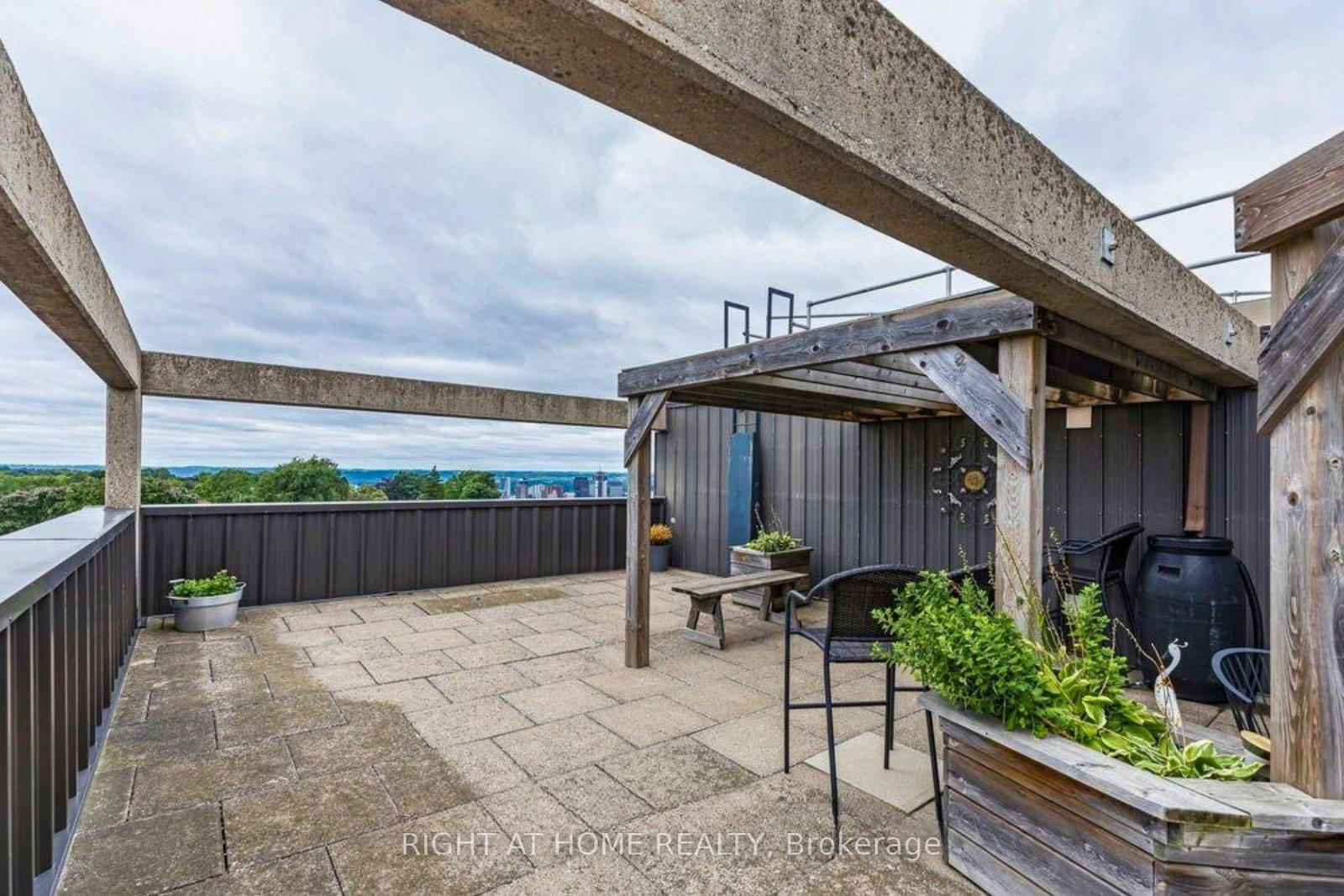 166 Mountain Park Avenue, Unit 201 - Photo 24