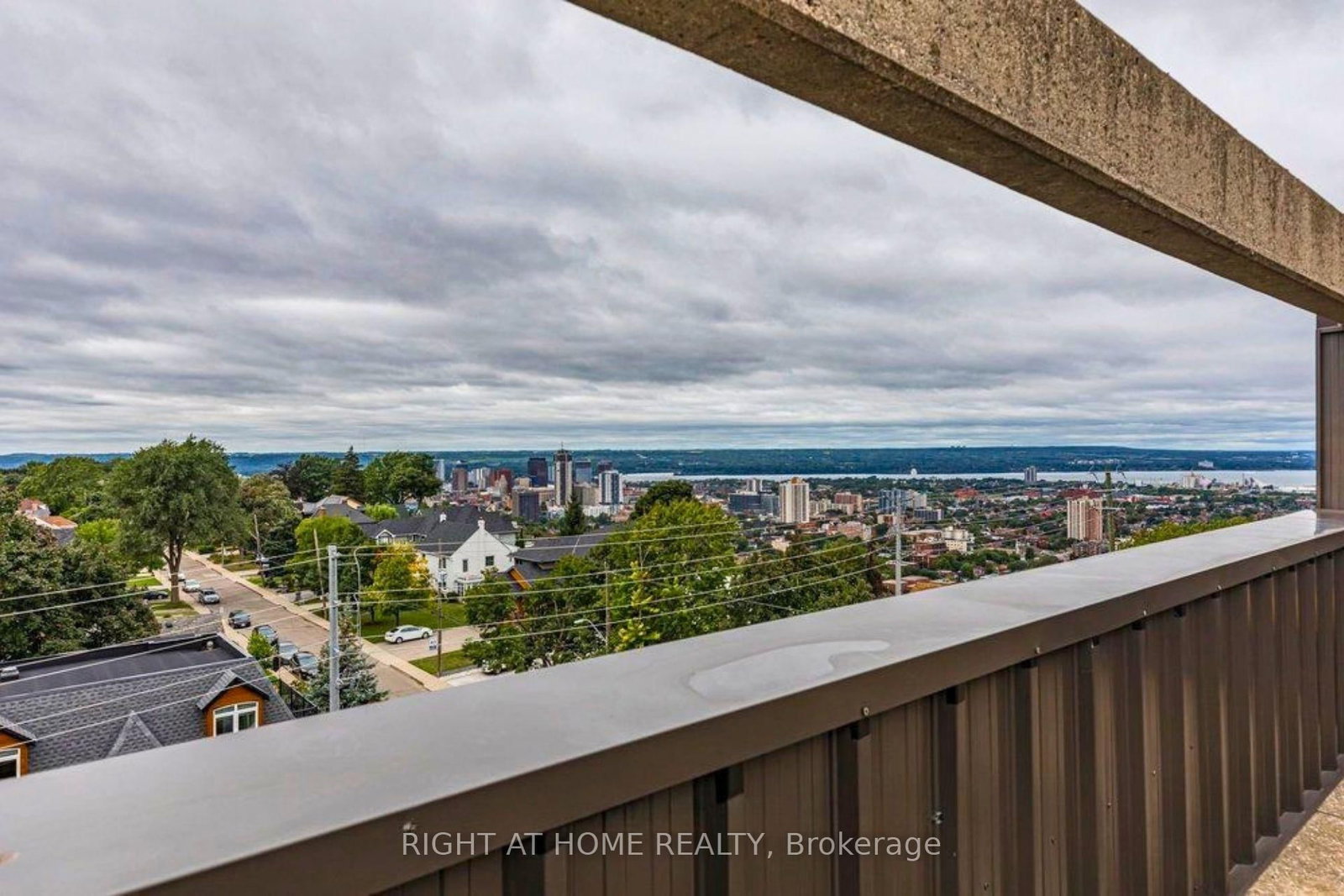 166 Mountain Park Avenue, Unit 201 - Photo 25