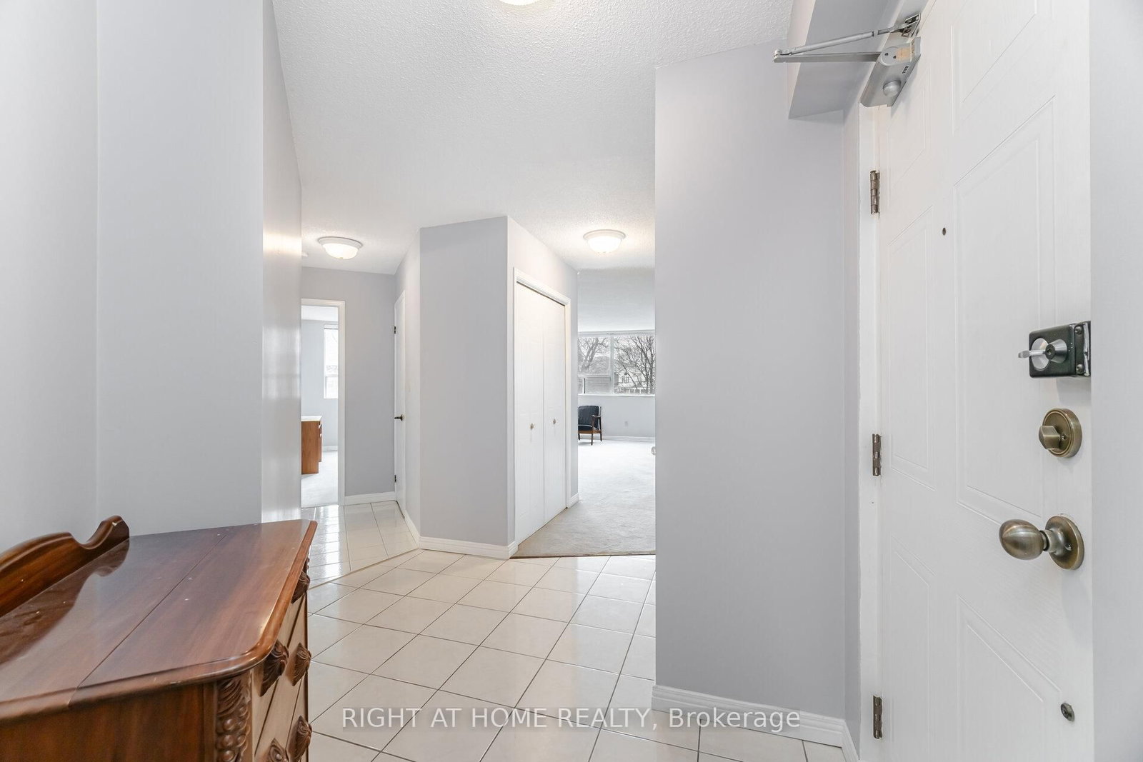 166 Mountain Park Avenue, Unit 201 - Photo 3