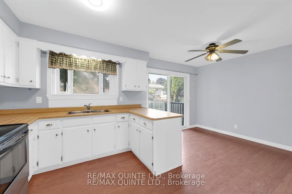 Detached House for sale at 108 Nicholas Street, Quinte West, Ontario, K8V 6B2 - Trenton Ward - MLS: X12991838