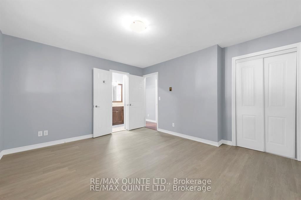 Detached House for sale at 108 Nicholas Street, Quinte West, Ontario, K8V 6B2 - Trenton Ward - MLS: X12991838