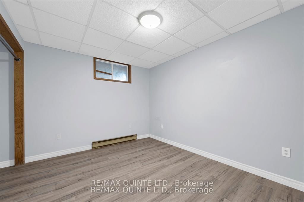 Detached House for sale at 108 Nicholas Street, Quinte West, Ontario, K8V 6B2 - Trenton Ward - MLS: X12991838