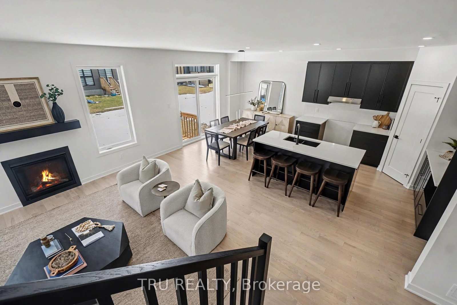 Detached House for sale at 931 Cologne Street, Russell, Ontario, K0A 1W0 - Embrun - MLS: X12991844