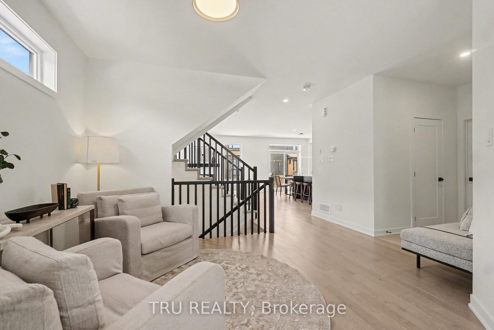 Detached House for sale at 931 Cologne Street, Russell, Ontario, K0A 1W0 - Embrun - MLS: X12991844