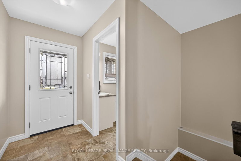 324 Fischl Dr, Prescott, K0E 1T0 | Image 3