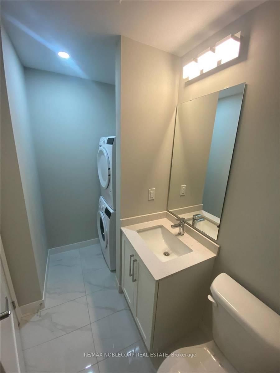 15 Queen Street S, Unit 1706 - Photo 9