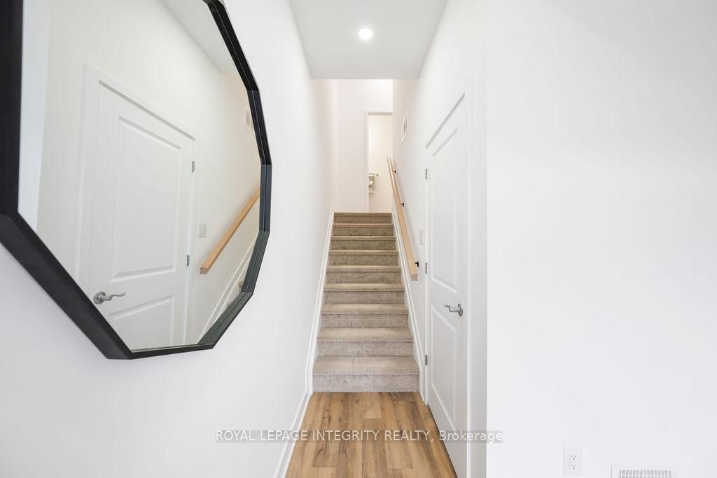 182 VISOR Private - Photo 3