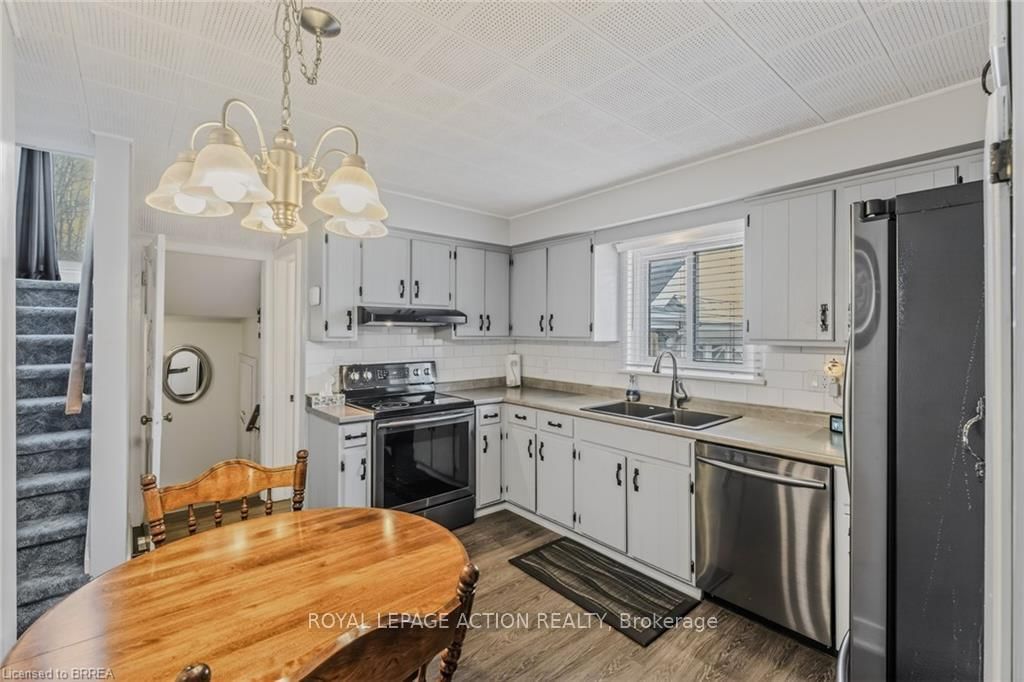 19 Lyndsay Street - Photo 13