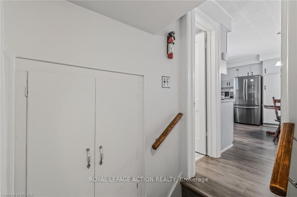 19 Lyndsay Street - Photo 9