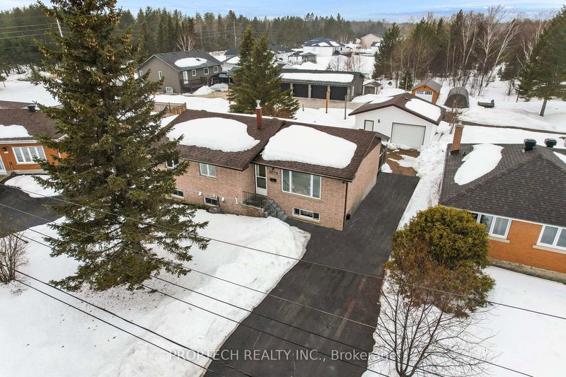 1729 Charles Crt, Greater Sudbury, P3N 1H3 | Image 2