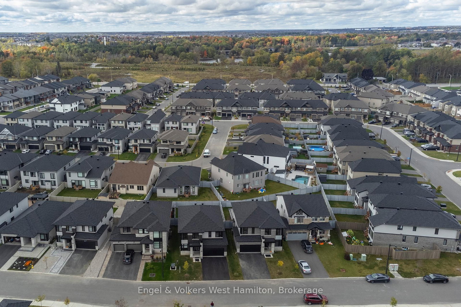 374 Big Dipper Street • Ottawa, ON photo 28