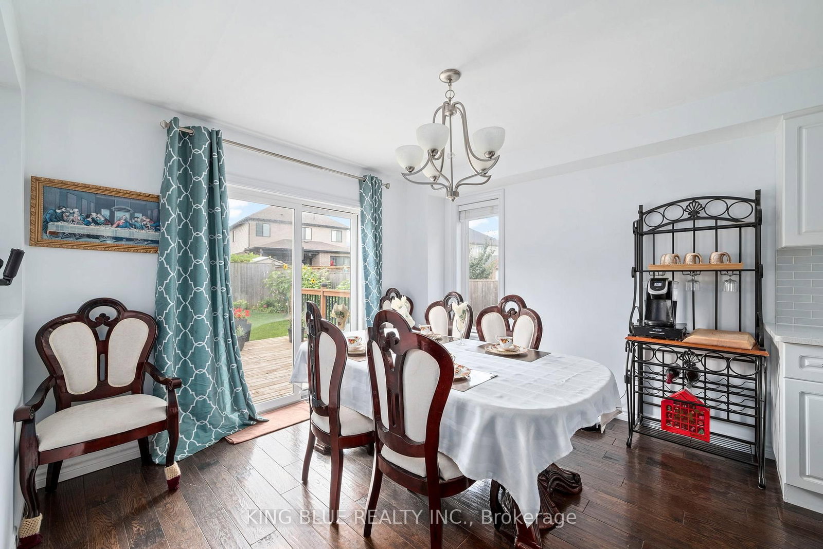 3339 JINNIES Way - Photo 13