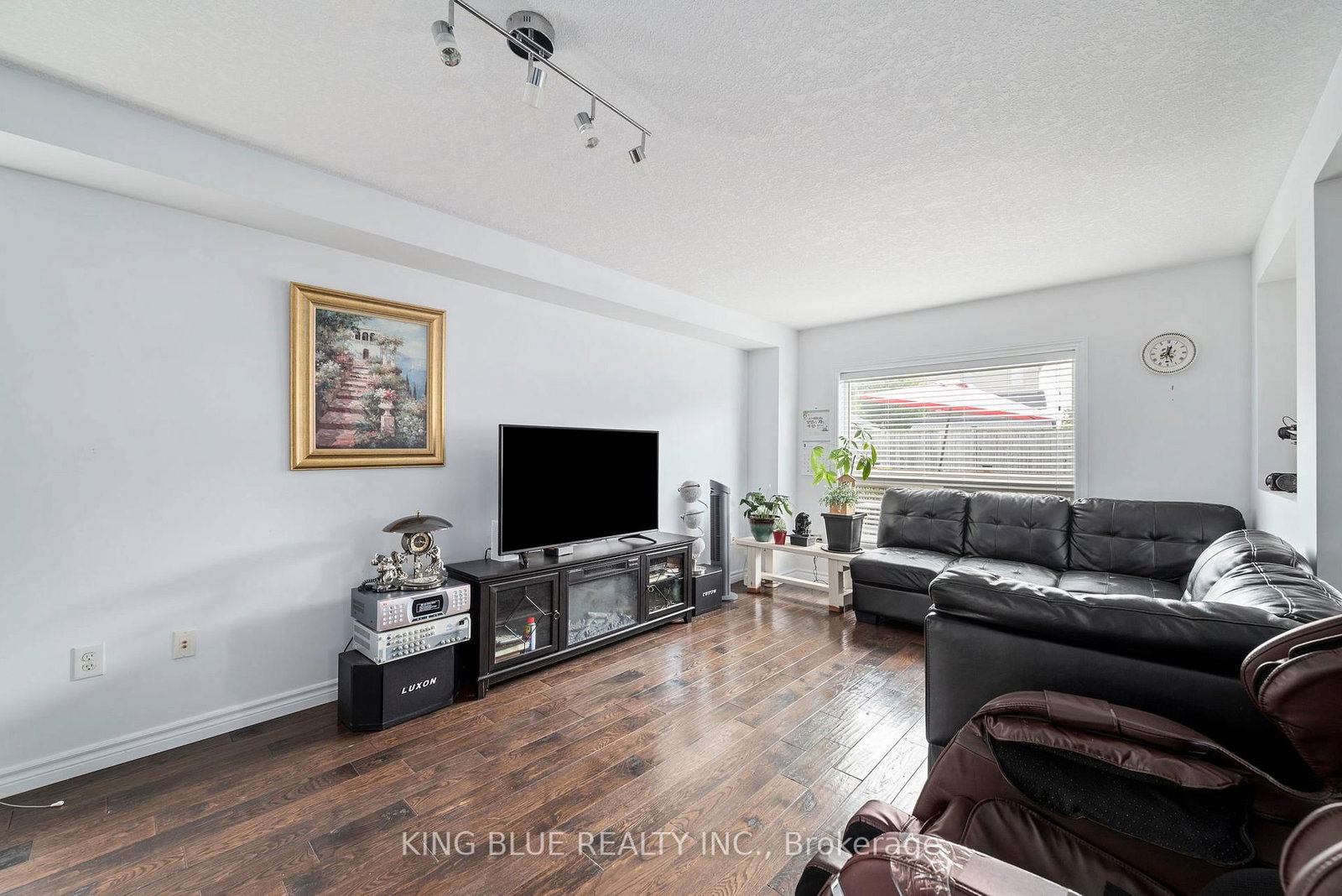 3339 JINNIES Way - Photo 14