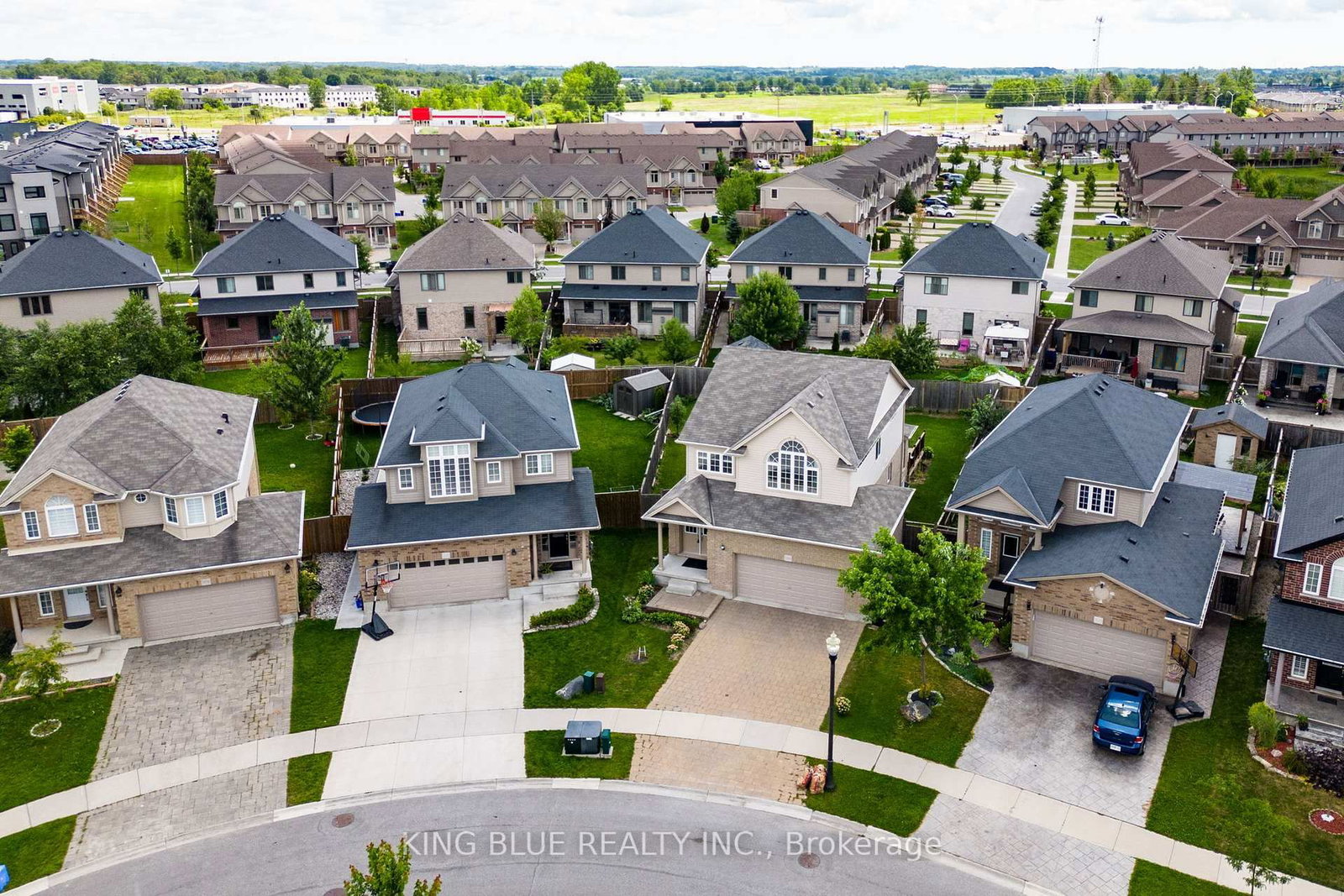 3339 JINNIES Way - Photo 40