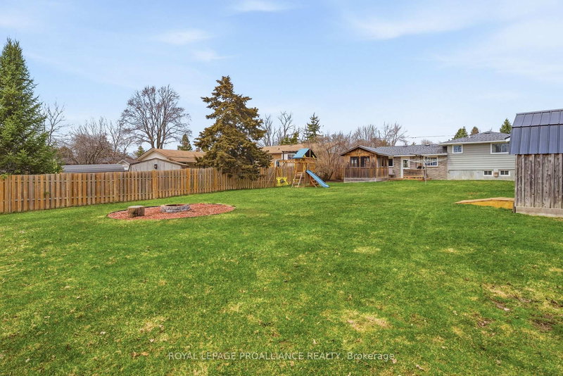 514 Lester Rd, Trenton, K8V 5P8 | Image 2