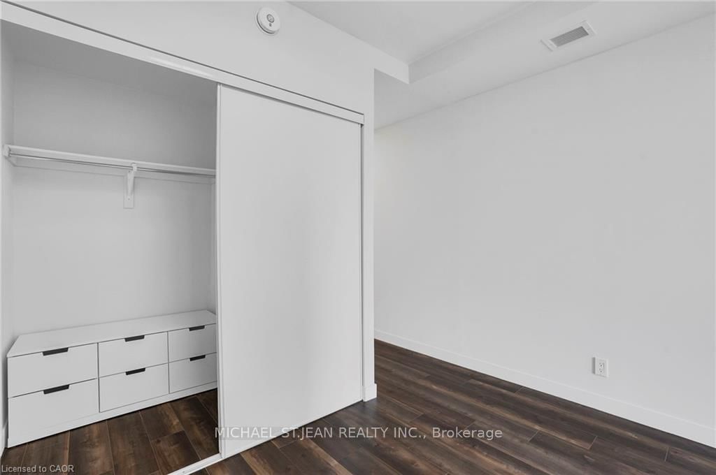 Condo for sale at 1204-15 Queen Street, Hamilton, Ontario, L8P 3R6 - Central - MLS: X12992264