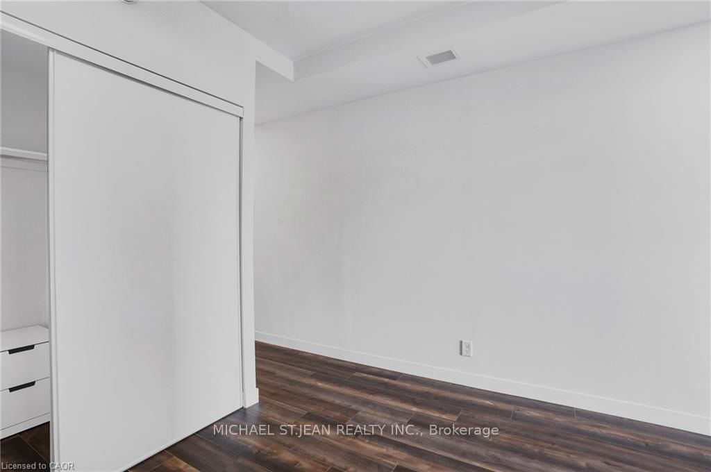 Condo for sale at 1204-15 Queen Street, Hamilton, Ontario, L8P 3R6 - Central - MLS: X12992264