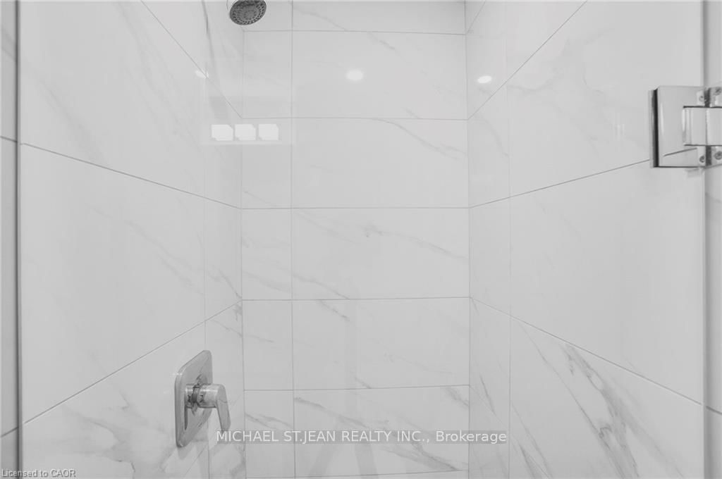 Condo for sale at 1204-15 Queen Street, Hamilton, Ontario, L8P 3R6 - Central - MLS: X12992264