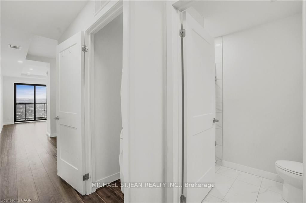 Condo for sale at 1204-15 Queen Street, Hamilton, Ontario, L8P 3R6 - Central - MLS: X12992264