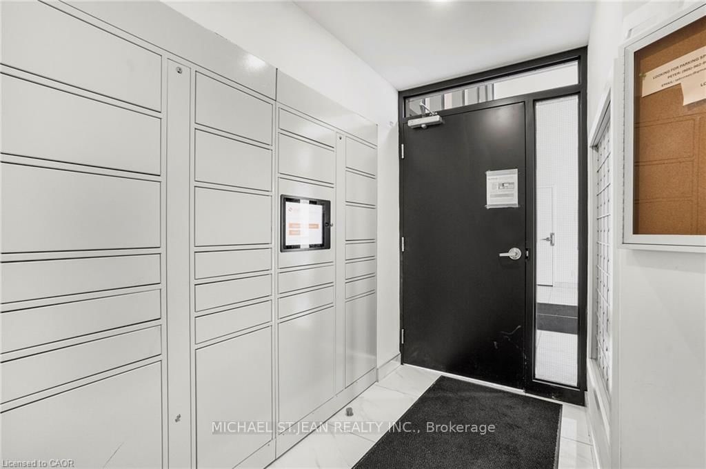 Condo for sale at 1204-15 Queen Street, Hamilton, Ontario, L8P 3R6 - Central - MLS: X12992264