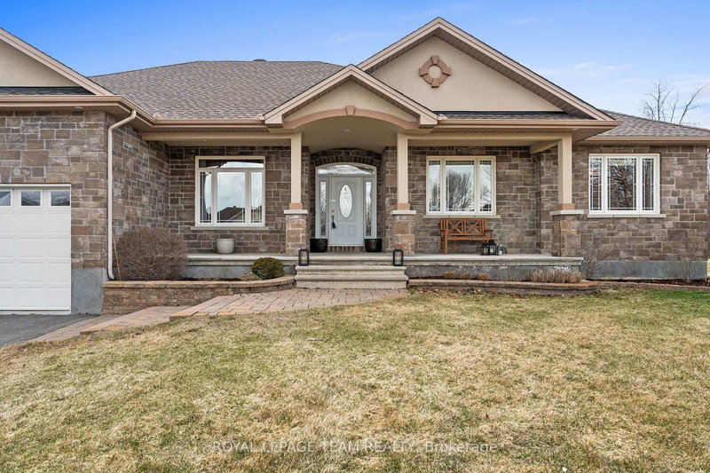 6673 Pebble Trail Way, Greely, K4P 0B6 | Image 3