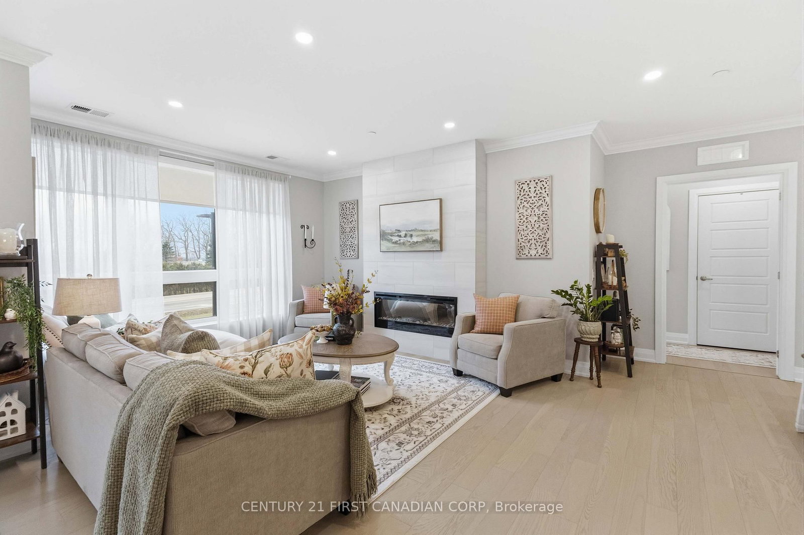 1975 Fountain Grass Drive, Unit 105 - Photo 19