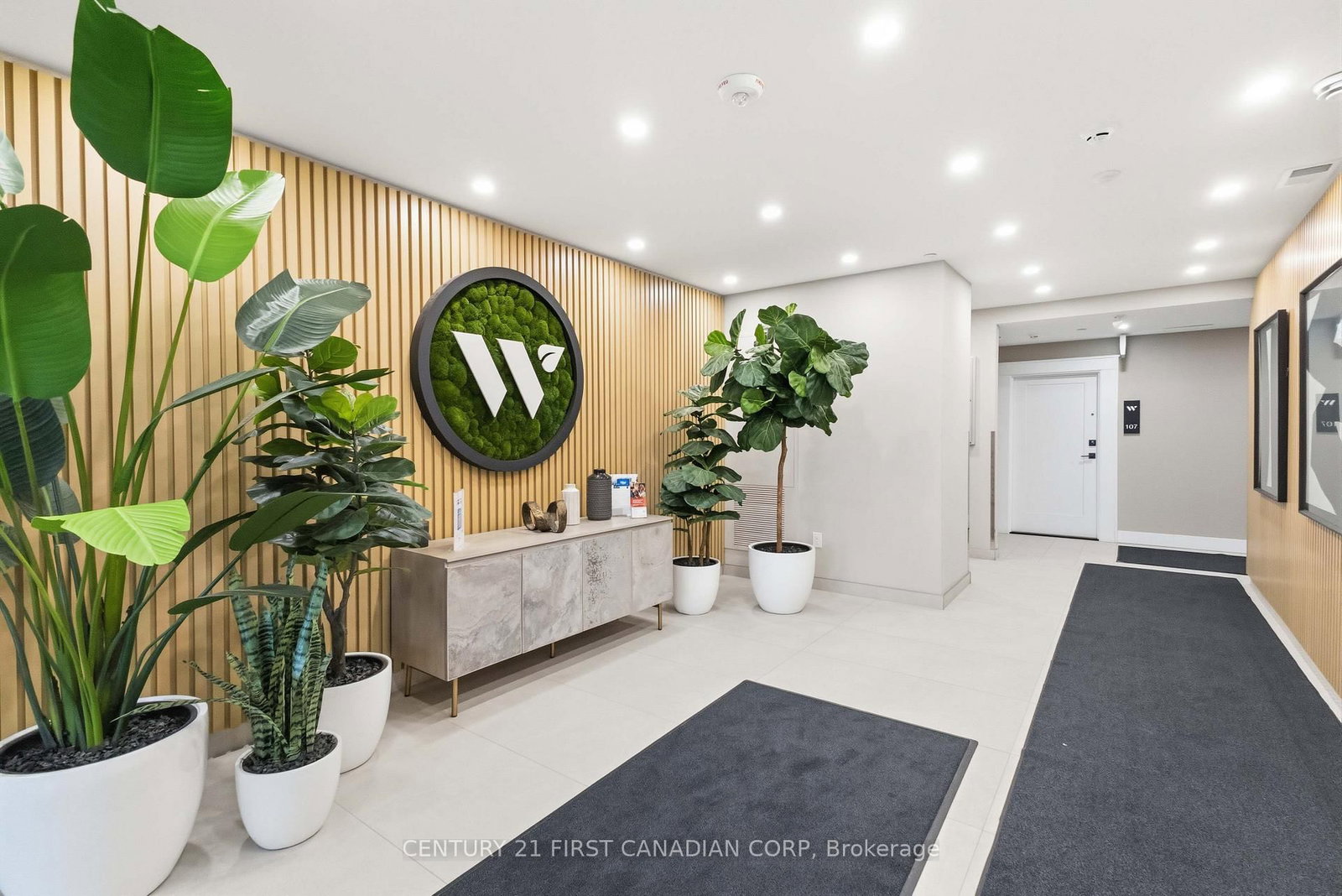 1975 Fountain Grass Drive, Unit 105 - Photo 4