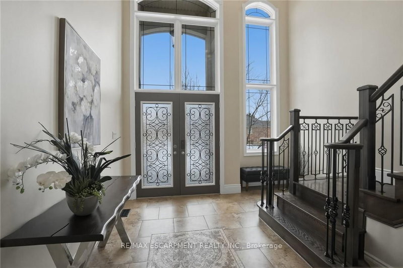 223 Annabelle St, Hamilton, L9C 3T8 | Image 2