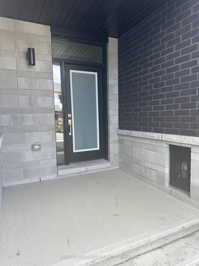 228 Bristol Crescent