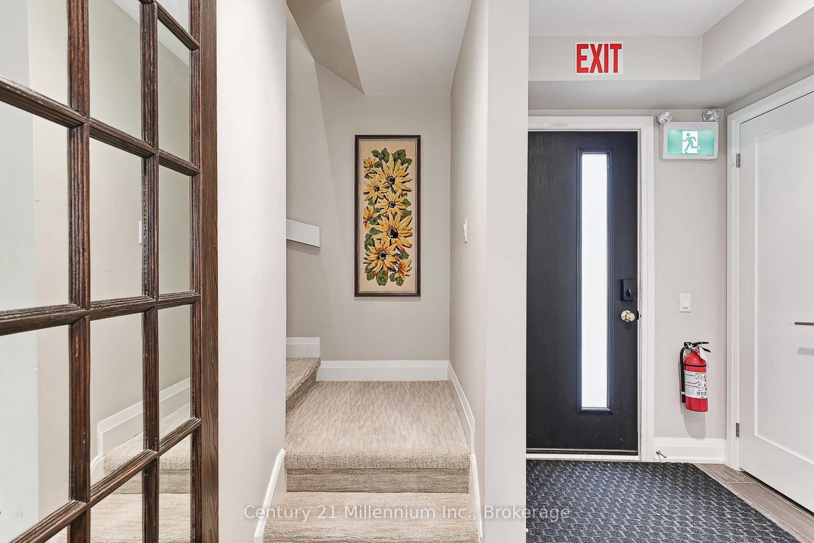 110 Fairway Court, Unit 102 - Photo 4