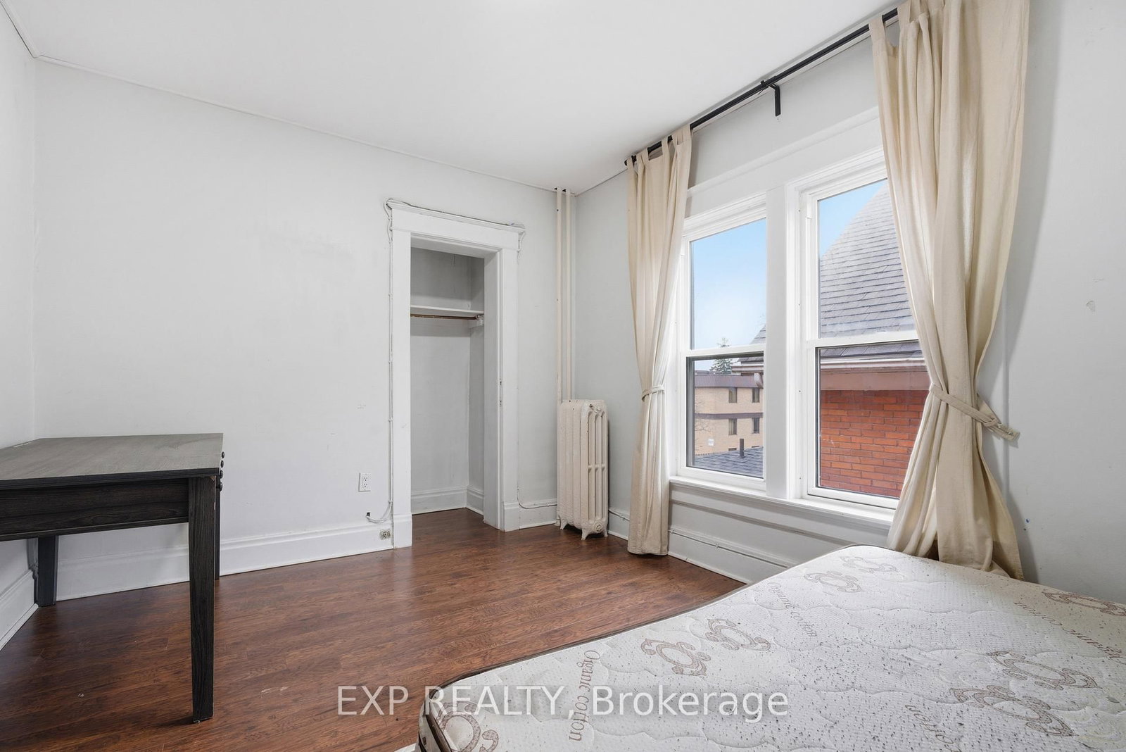 30 Regina Street N - Photo 14