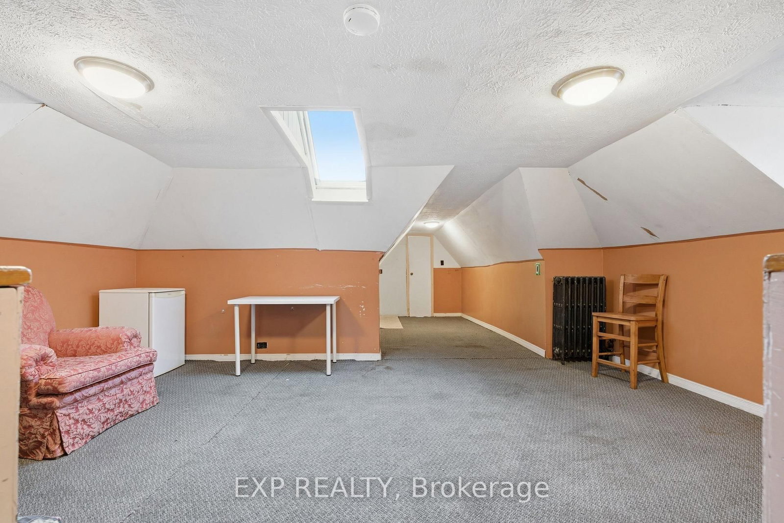 30 Regina Street N - Photo 17