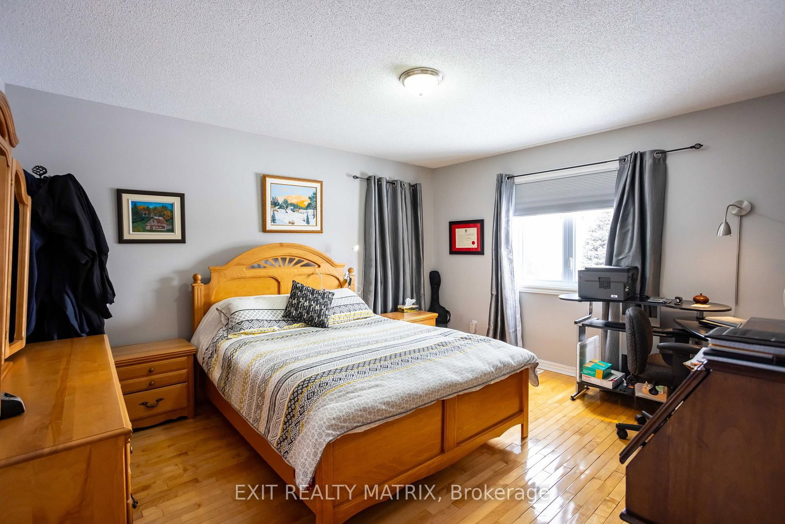 Detached House for sale at 106 Lachaine Street, Russell, Ontario, K0A 3H0 - Embrun - MLS: X12992506