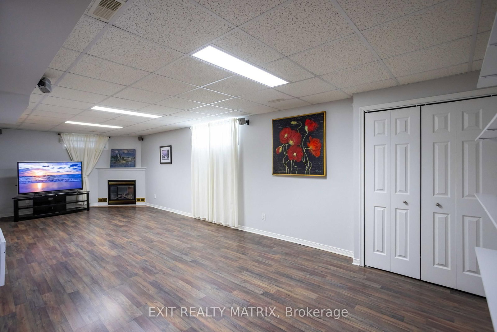 Detached House for sale at 106 Lachaine Street, Russell, Ontario, K0A 3H0 - Embrun - MLS: X12992506