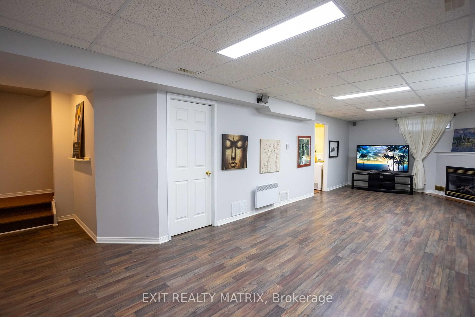 Detached House for sale at 106 Lachaine Street, Russell, Ontario, K0A 3H0 - Embrun - MLS: X12992506