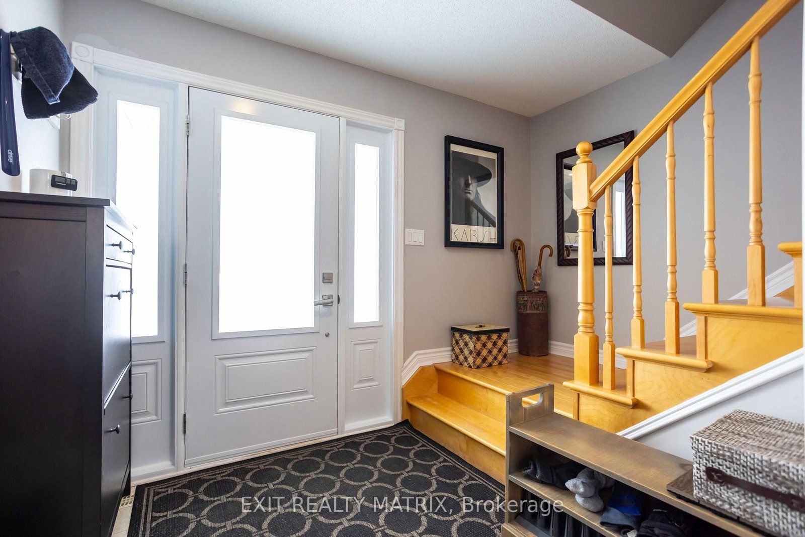 Detached House for sale at 106 Lachaine Street, Russell, Ontario, K0A 3H0 - Embrun - MLS: X12992506