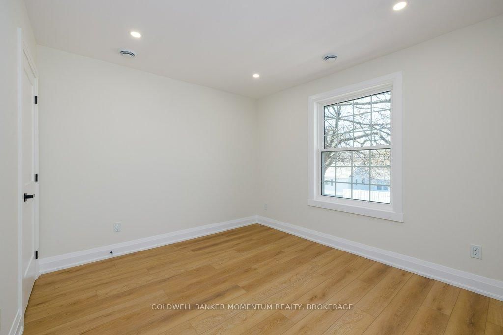 Detached House for sale at 1105 Haist Street, Pelham, Ontario, L0S 1E2 - Fonthill - MLS: X12992542