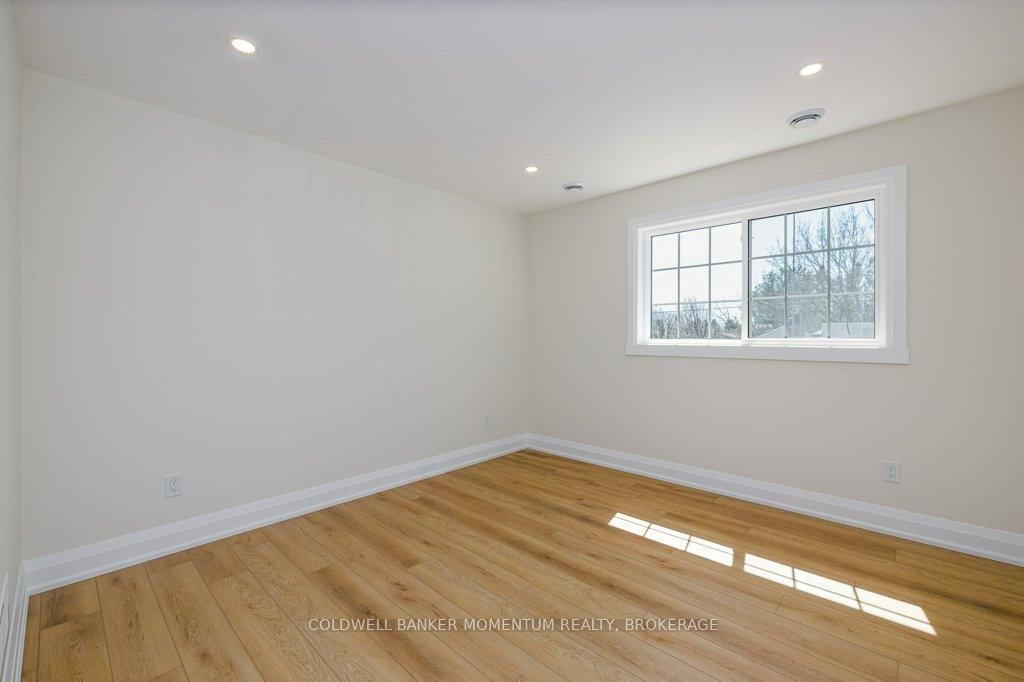 Detached House for sale at 1105 Haist Street, Pelham, Ontario, L0S 1E2 - Fonthill - MLS: X12992542