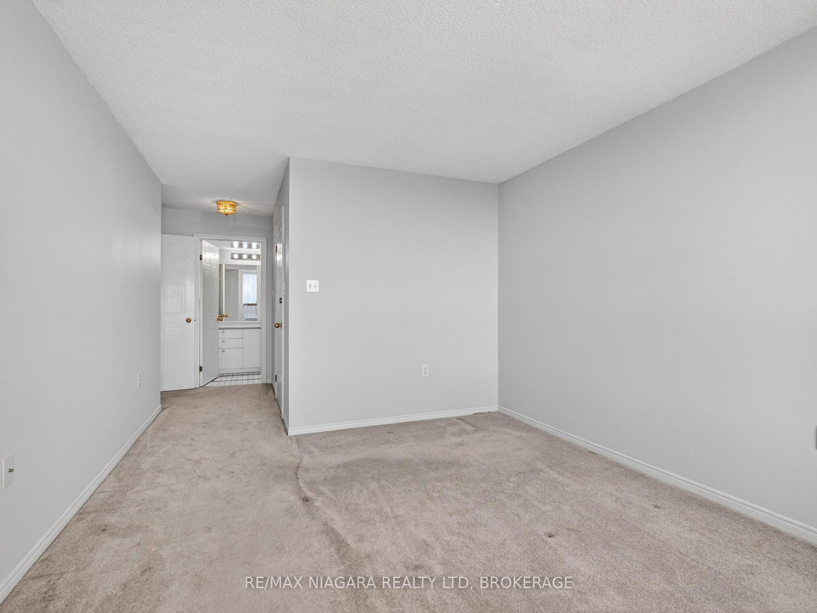 5100 Dorchester Road, Unit 701 - Photo 11