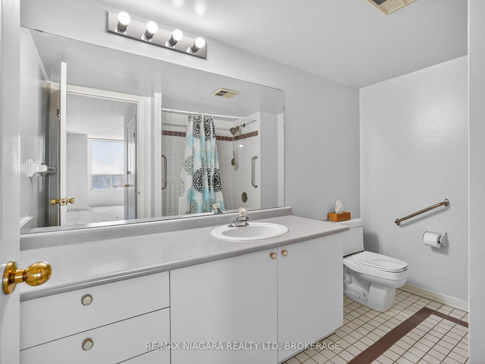 5100 Dorchester Road, Unit 701 - Photo 25