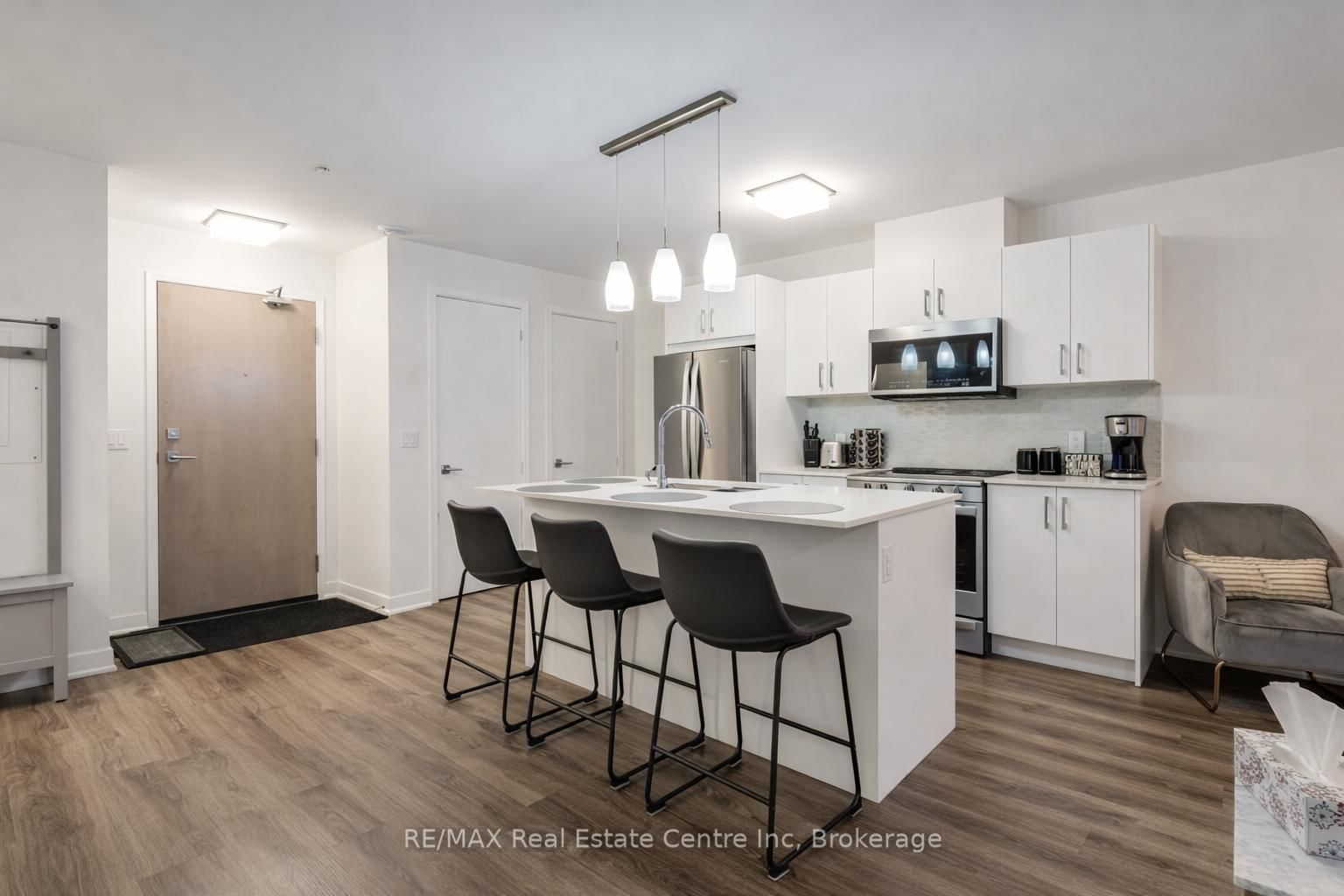 479 CHARLTON Avenue E, Unit 501