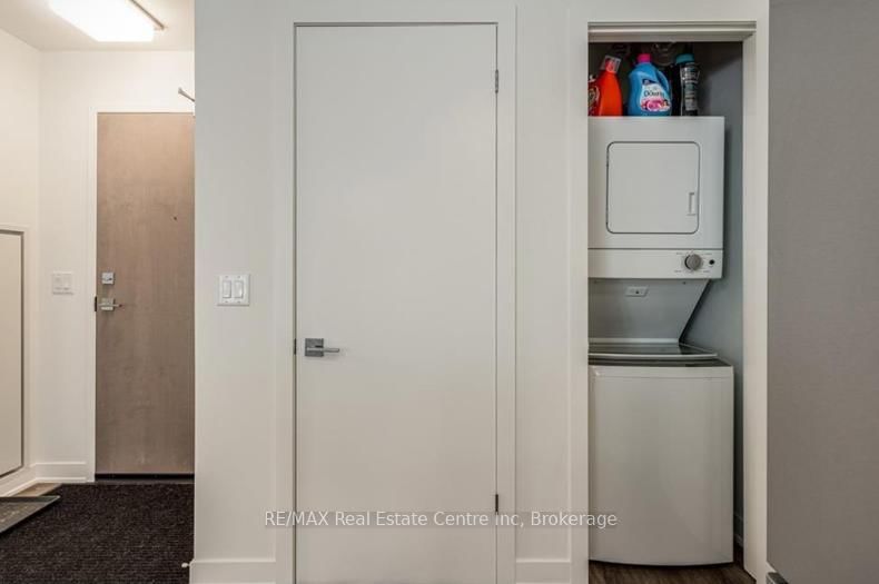 479 CHARLTON Avenue E, Unit 501 - Photo 12