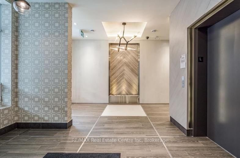 479 CHARLTON Avenue E, Unit 501 - Photo 13