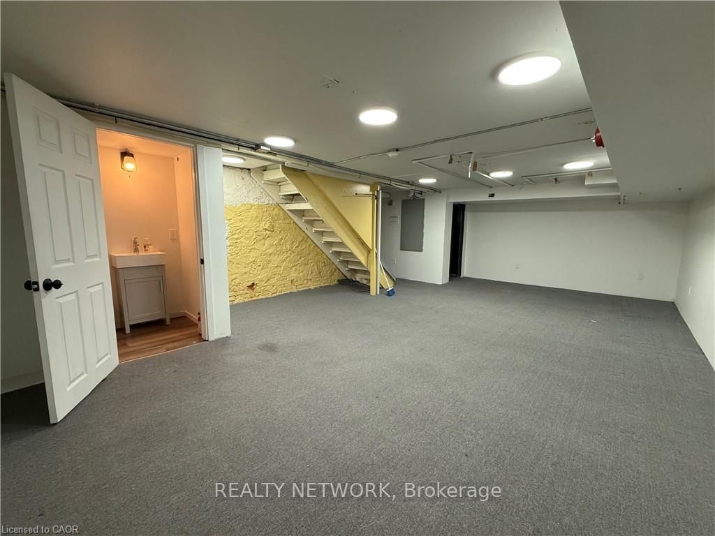 228 James Street N - Photo 9