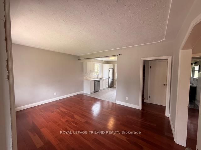 63 Greenfield Dr, London South, N6E 1M8 | Image 2