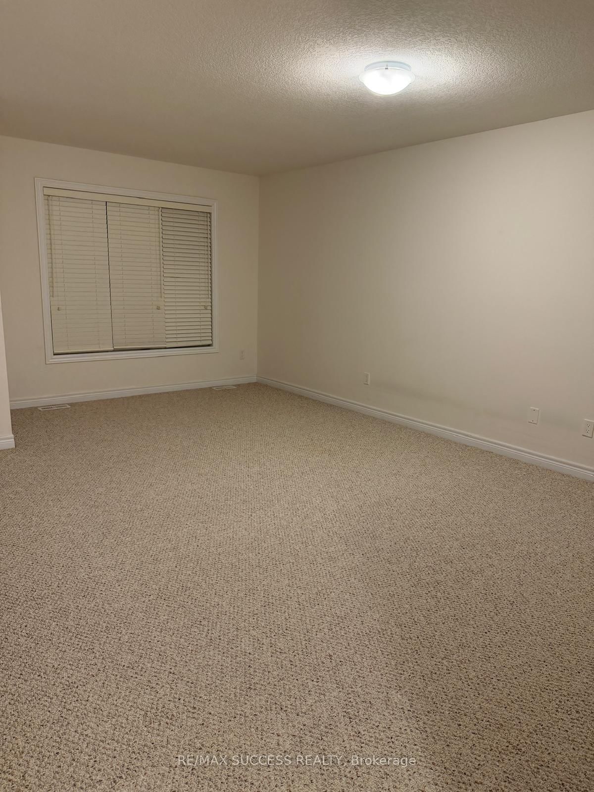 77 Diana Avenue, Unit 4 - Photo 24