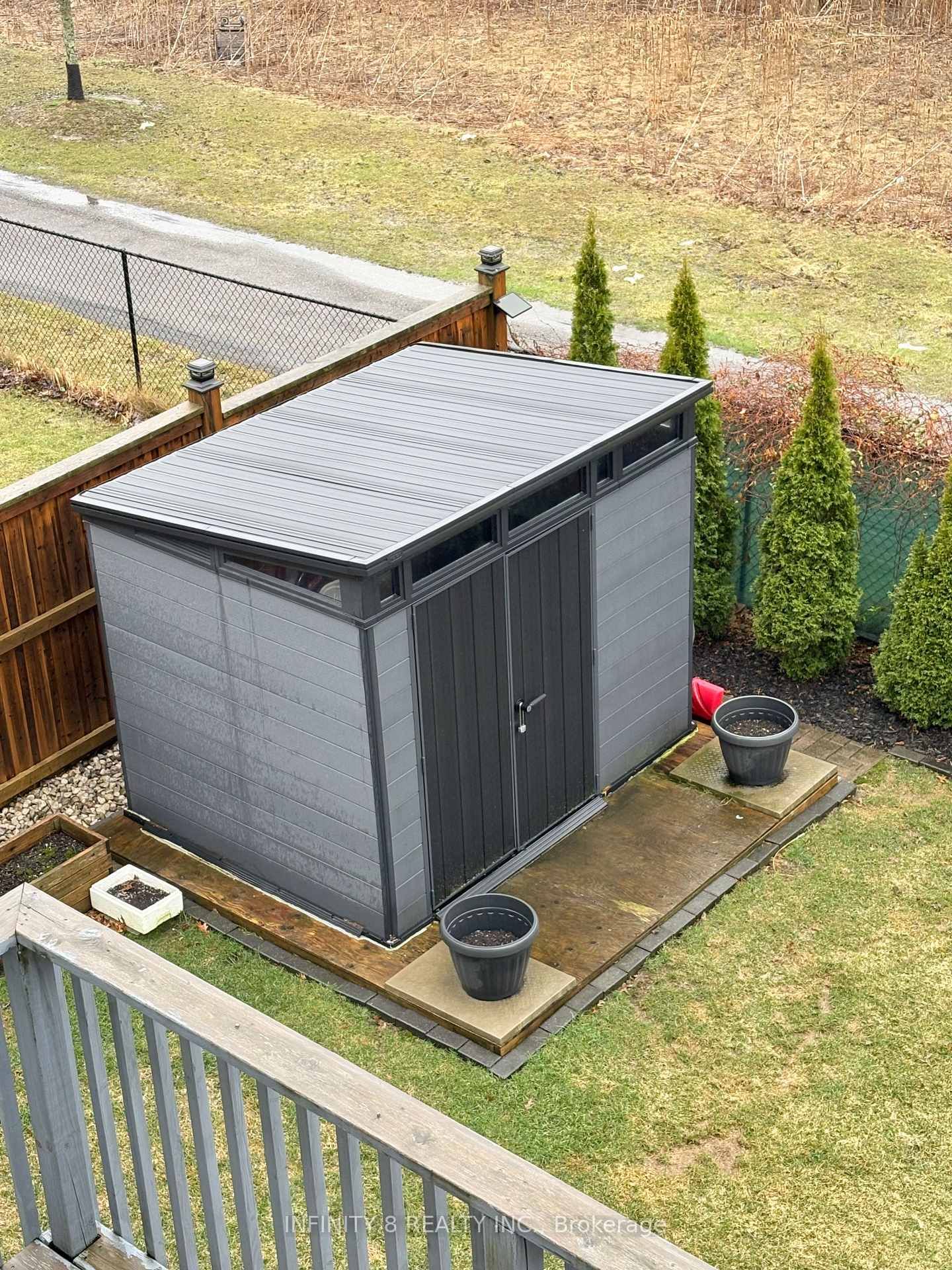 8641 Dogwood Crescent - Photo 32