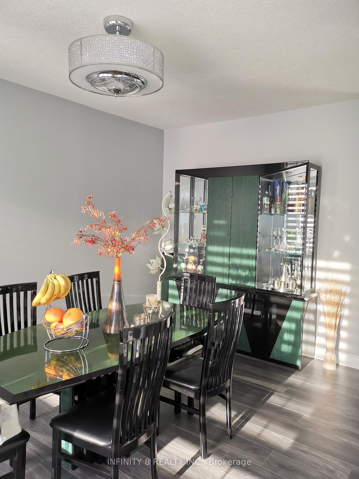 8641 Dogwood Crescent - Photo 7