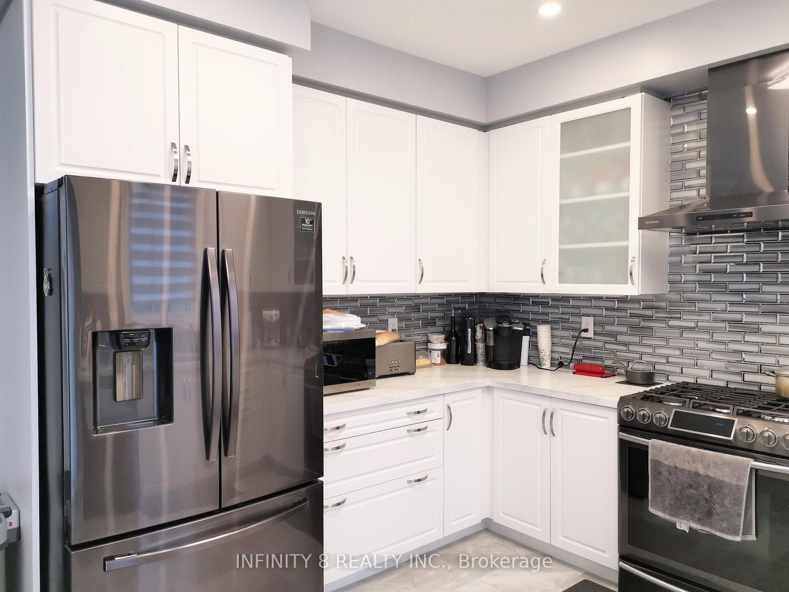 8641 Dogwood Crescent - Photo 9